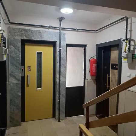 Apartahotel Kule Apart 2*