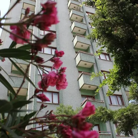 Apartahotel Kule Apart